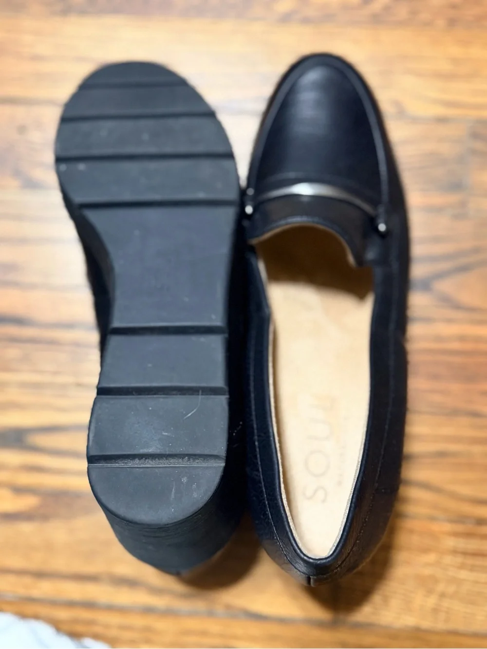 NWOB SOUL Naturalizer Achieve Black Wedge Loafers Women’s 10M Metal Bit Comfort